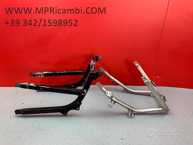 Subito TELAIETTO POSTERIORE SUZUKI GSXR 600 1999 2000 GSX