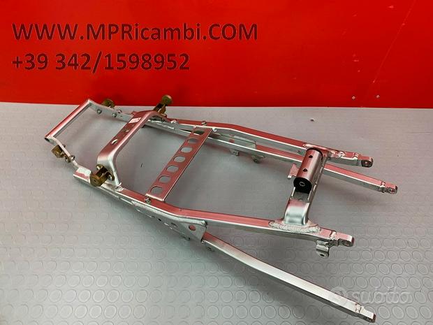Subito TELAIETTO POSTERIORE YAMAHA R6 1999 2000 2001 YZF