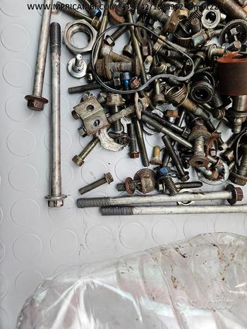 Subito VITERIA COMPLETA YAMAHA YZF 250 2001 2002 YZ F WR