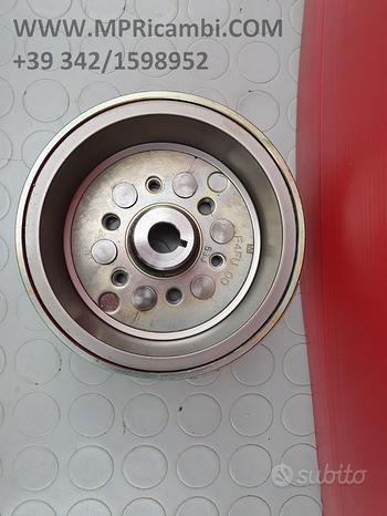 Subito VOLANO MAGNETE DERBI GPR 125 2007 2006 GPR125 2008