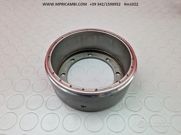 Subito VOLANO MAGNETE DUCATI MONSTER 900 1999 2002 IE 200