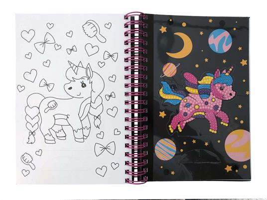LaFeltrinelli Amo I Cristalli. Unicorni. Ediz. A Colori. Con 2000 Cristalli