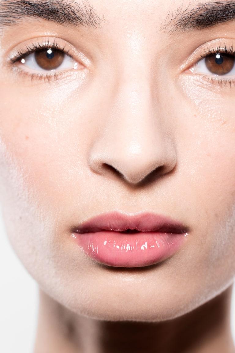 H&M Lip Gloss - Currant Charm - Beauty All