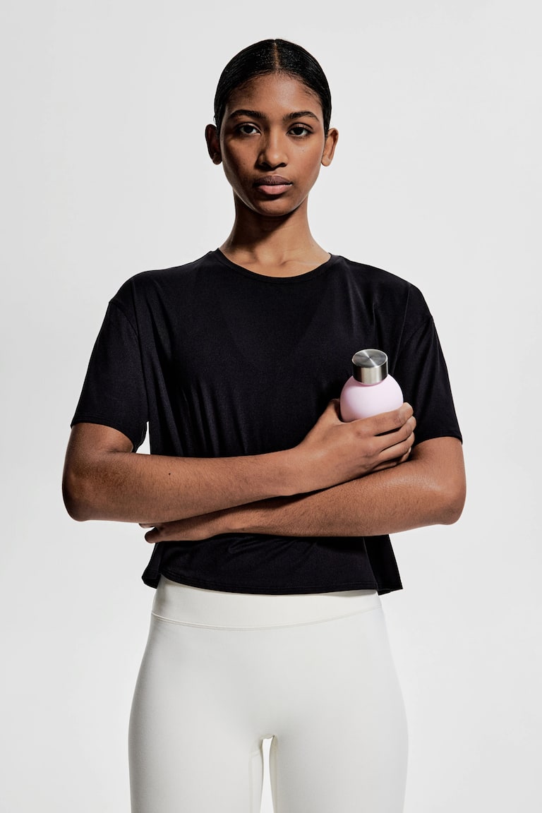 H&M T-shirt sportiva squadrata con DryMove™ - Nero - DONNA