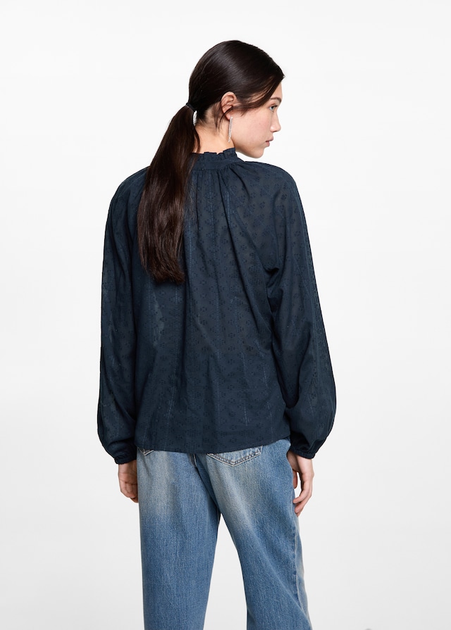 Mango Blusa Ricamata Testurizzata