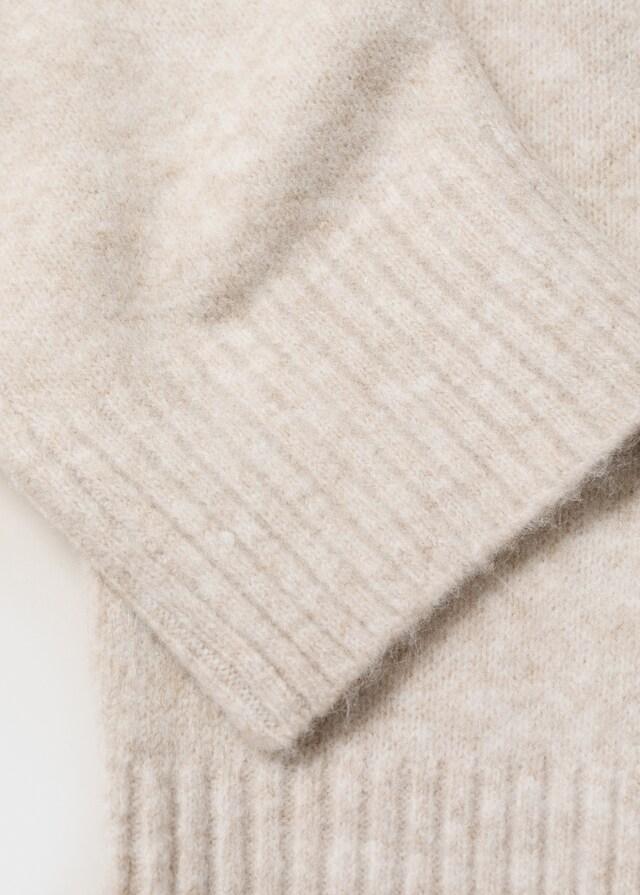 Mango Cardigan In Maglia Design Corto