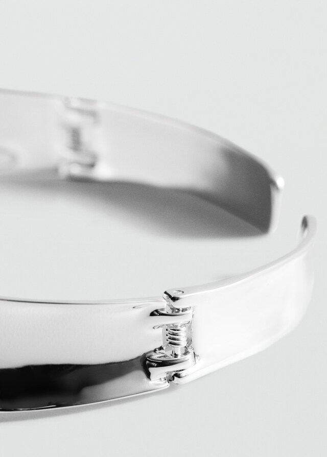 Mango Collana Rigida Attorcigliata