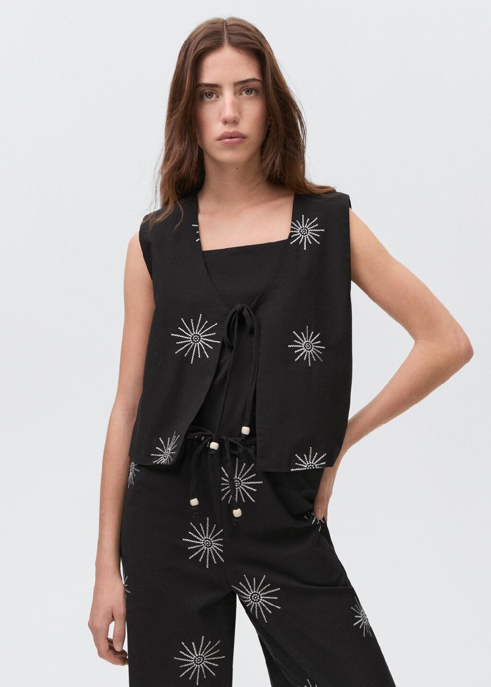 Mango Top ricamato chiusura fiocchi