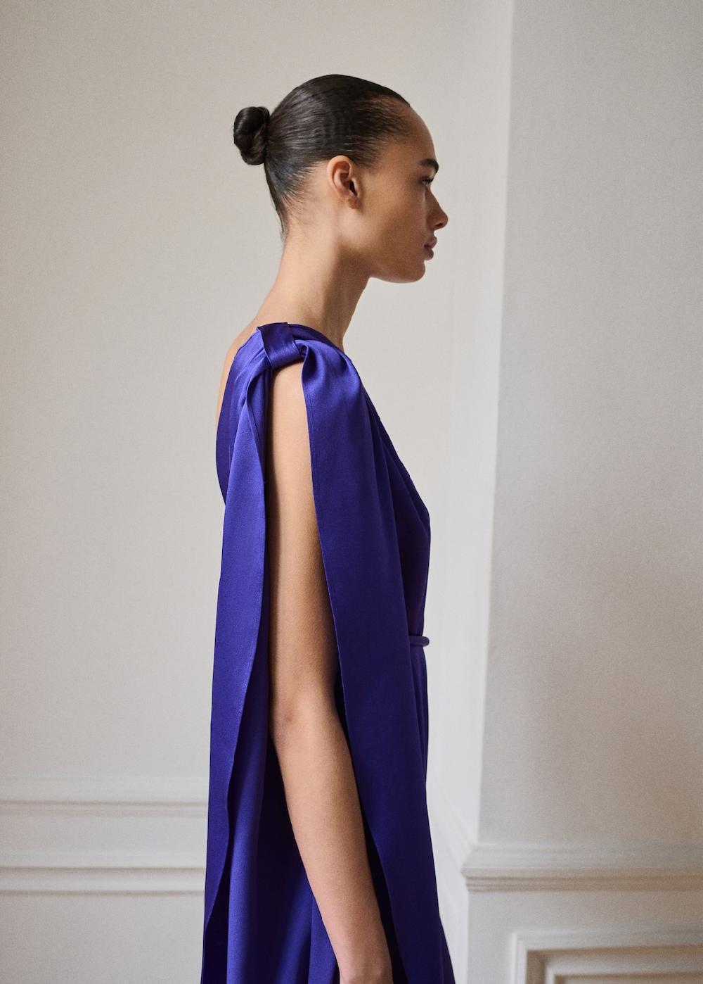 Mango Tuta satinata con maxi volant