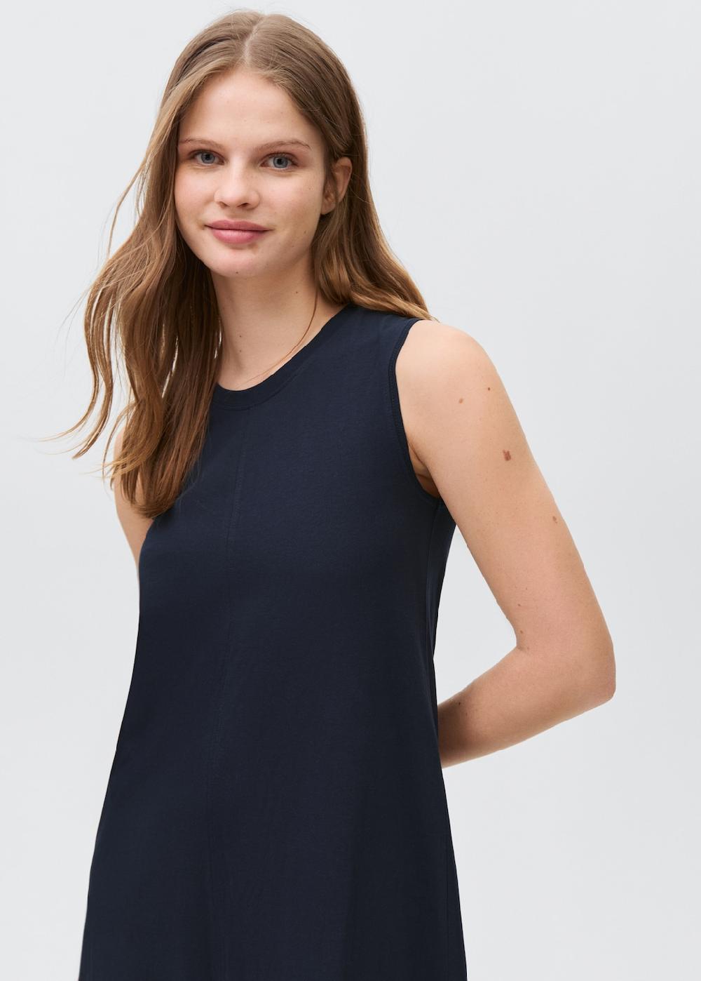 Mango Vestito lungo senza maniche