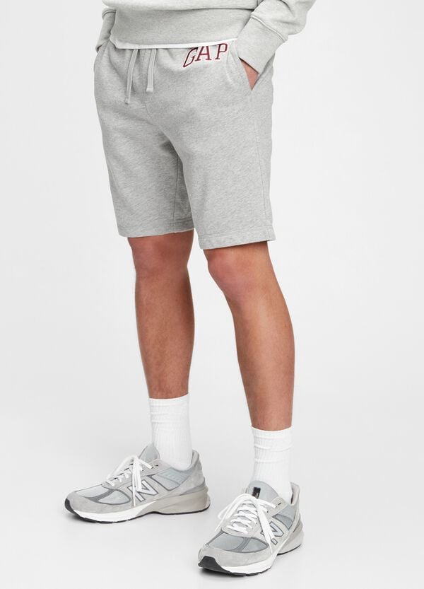 Ovs Bermuda jogger in felpa con ricamo logo