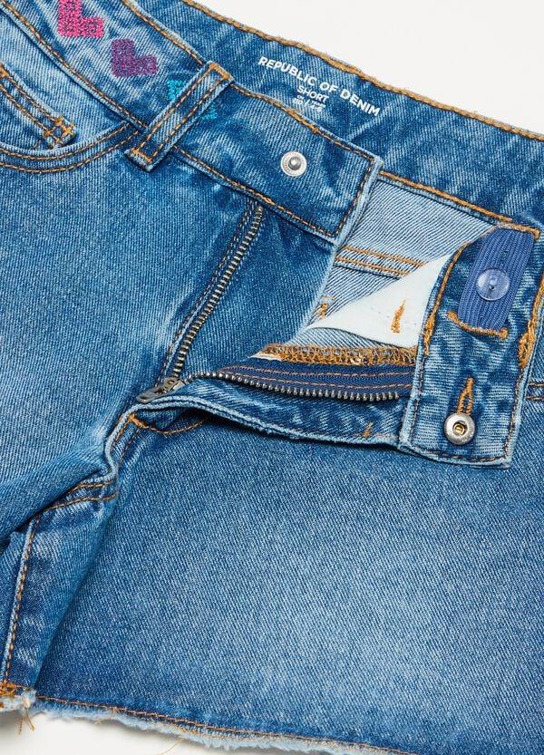 Ovs Shorts In Denim Con Ricamo Cuori