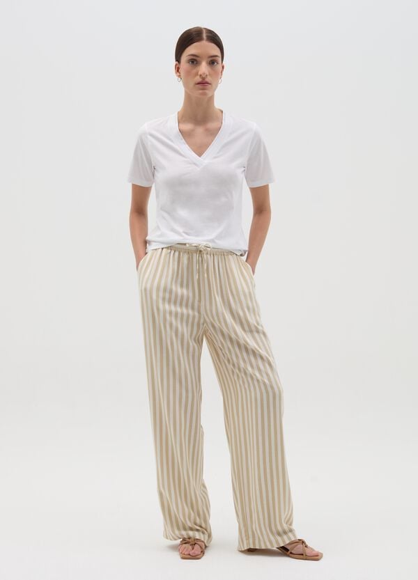 Ovs T-shirt bianca con scollo a V