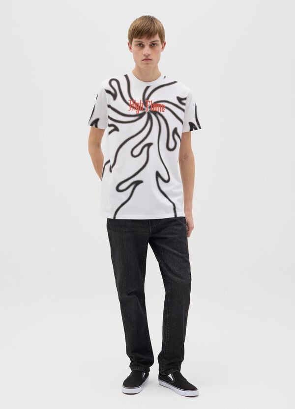 Ovs T-shirt Bianca E Nera Stampa Fiamme