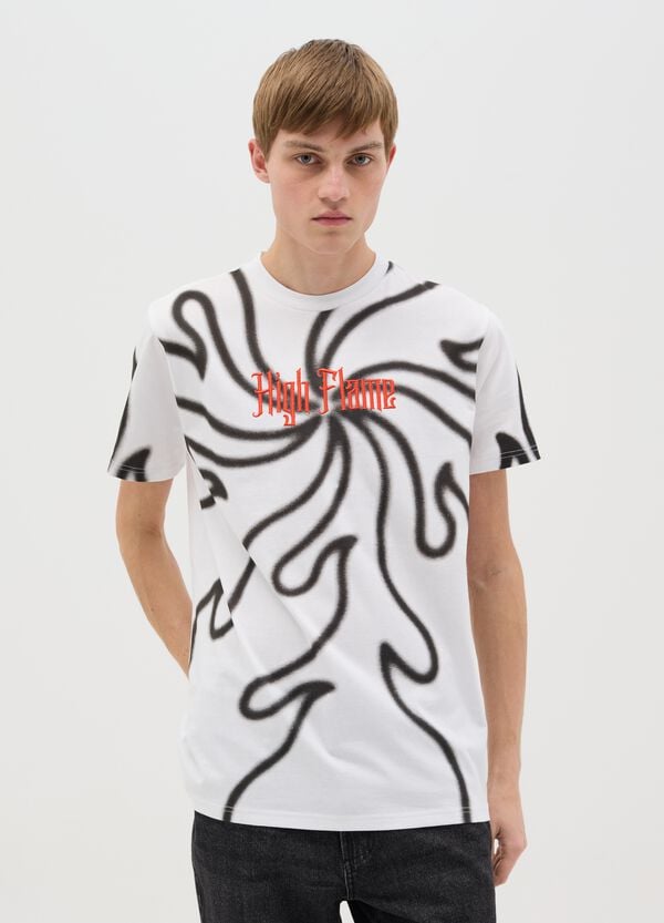 Ovs T-shirt bianca e nera stampa fiamme