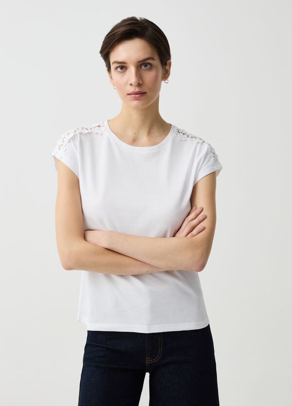 Ovs T-shirt con applicazione in pizzo floreale