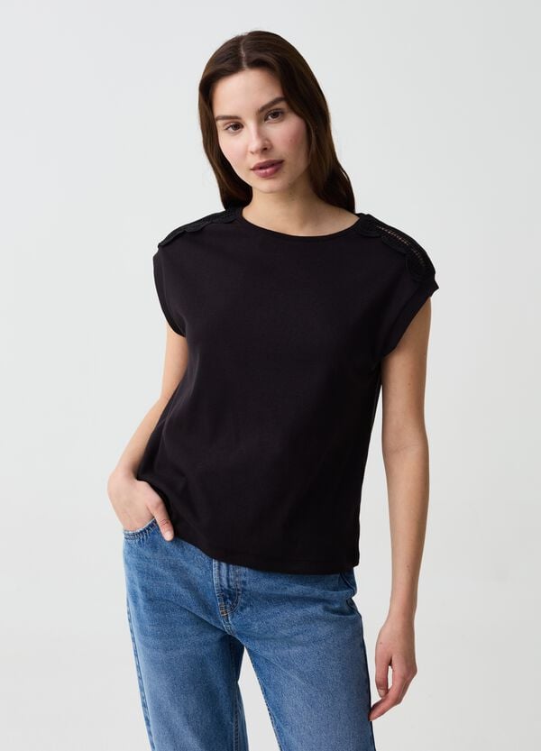 Ovs T-shirt smanicata con applicazione crochet