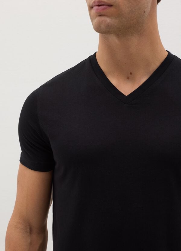 Ovs Tripack T-shirt Intime In Cotone Bio Scollo A V