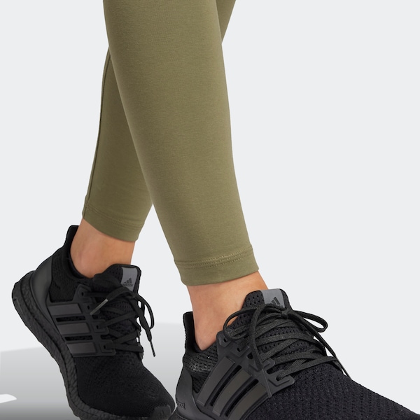 ADIDAS SPORTSWEAR Skinny Pantaloni Sportivi 'Essentials' In Oliva