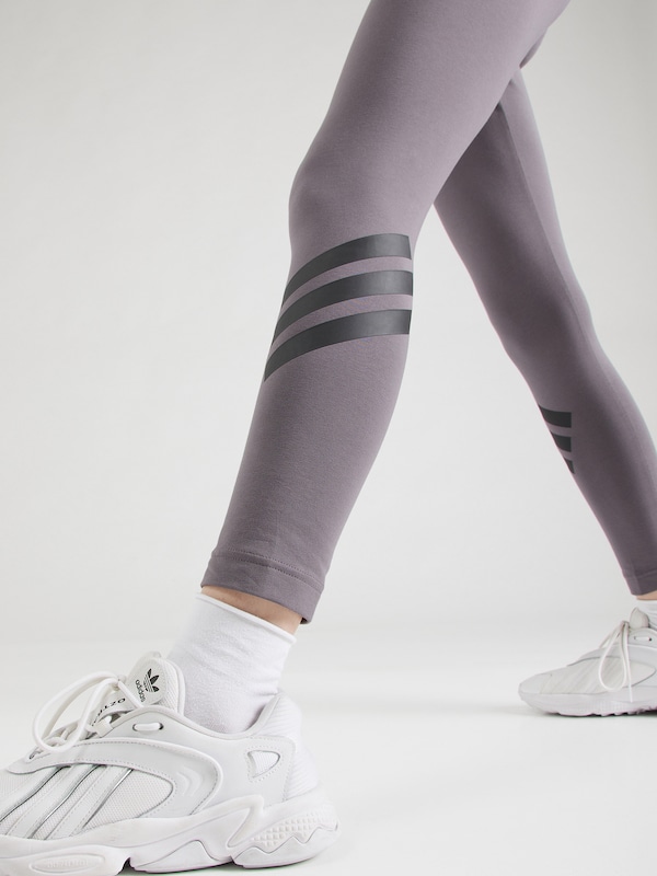 ADIDAS SPORTSWEAR Skinny Pantaloni Sportivi 'Future Icons' In Color Fango