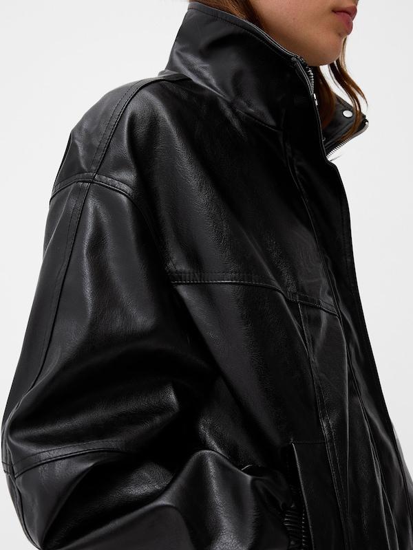 Bershka Giacca Di Mezza Stagione In Nero