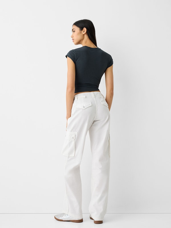 Bershka Loosefit Pantaloni Cargo In Bianco