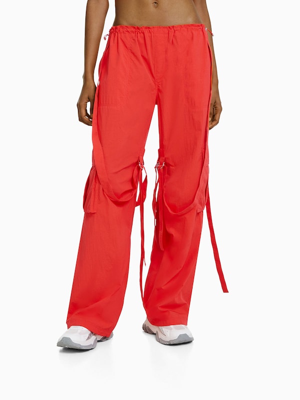 Bershka Loosefit Pantaloni Cargo In Rosso