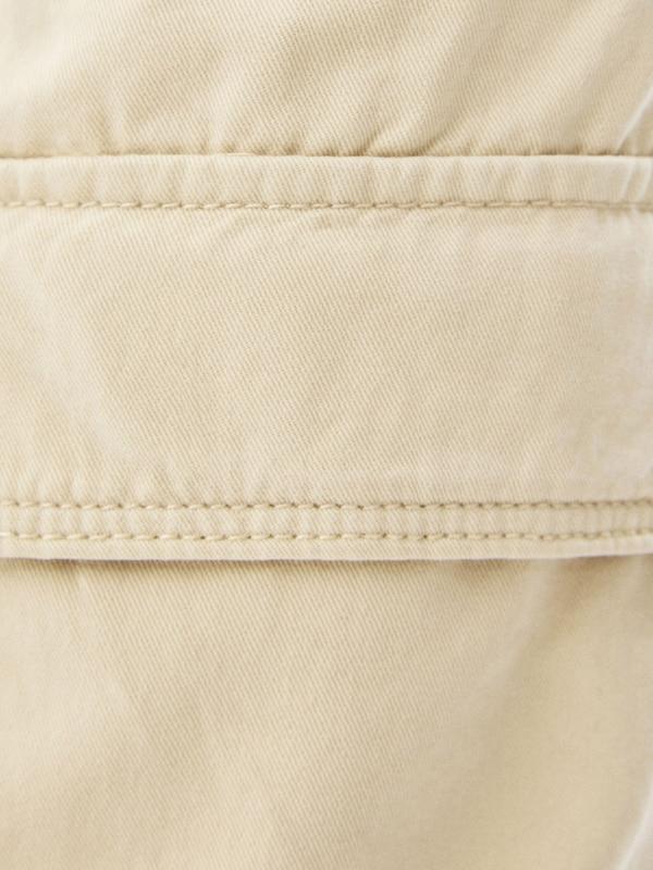 Bershka Loosefit Pantaloni Cargo In Sabbia