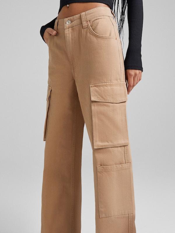Bershka Loosefit Pantaloni Cargo In Sabbia
