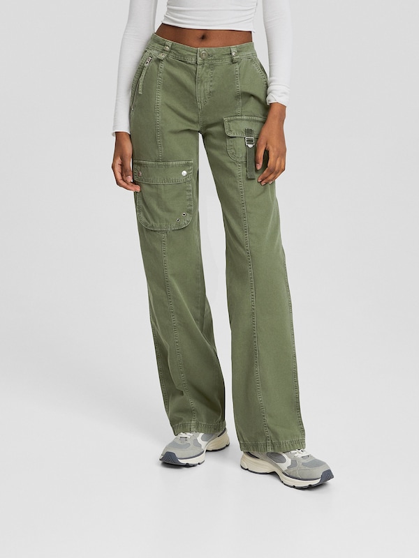 Bershka Regular Pantaloni Cargo In Cachi