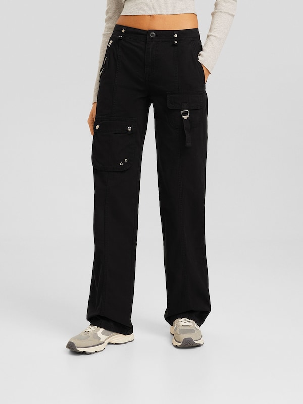 Bershka Regular Pantaloni Cargo In Nero