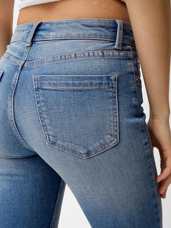 Bershka Slimfit Jeans In Blu Denim