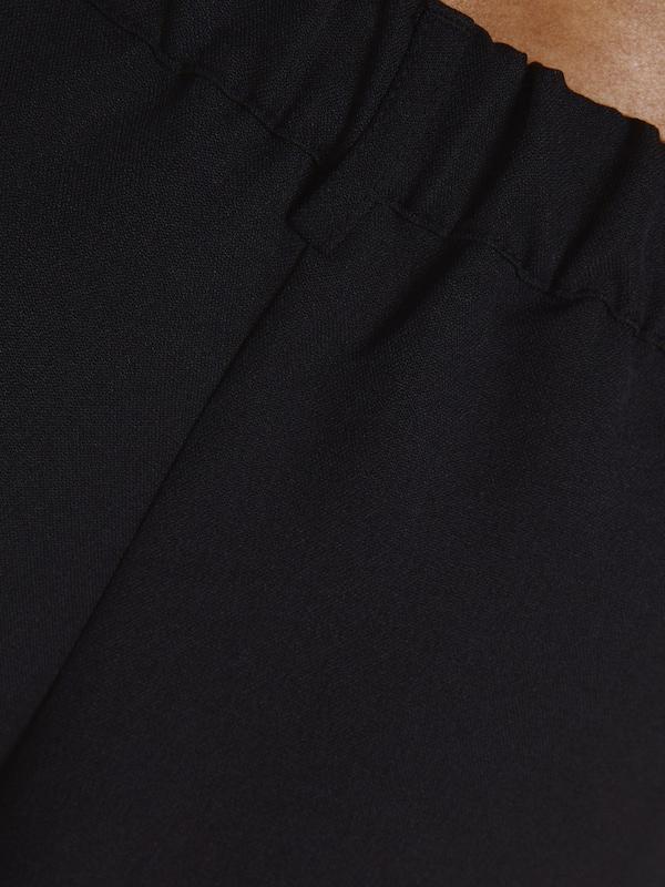 Bershka Tapered Pantaloni Cargo In Nero