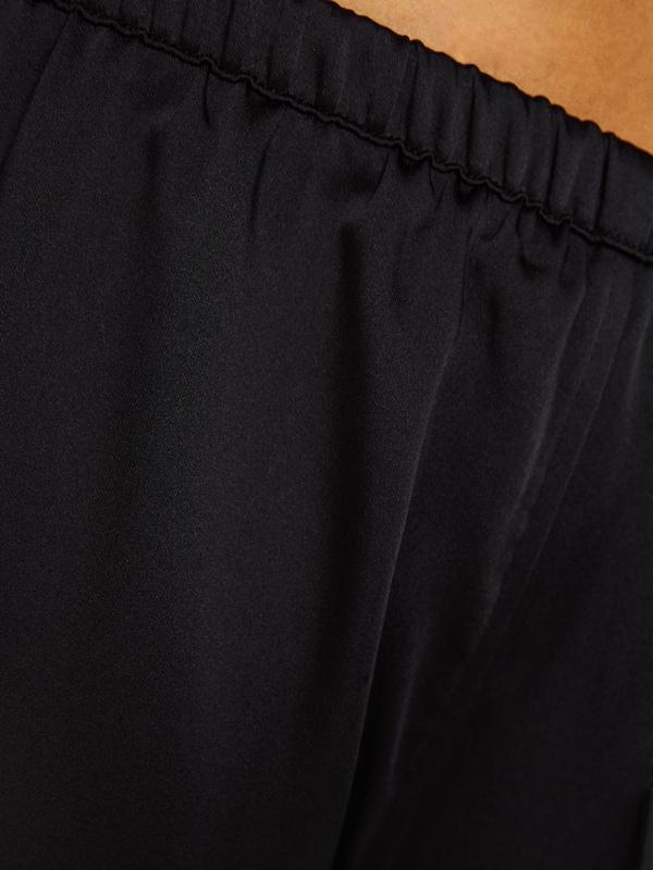 Bershka Wide Leg Pantaloni Cargo In Nero