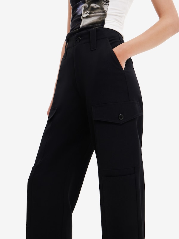 Desigual Regular Pantaloni Cargo In Nero