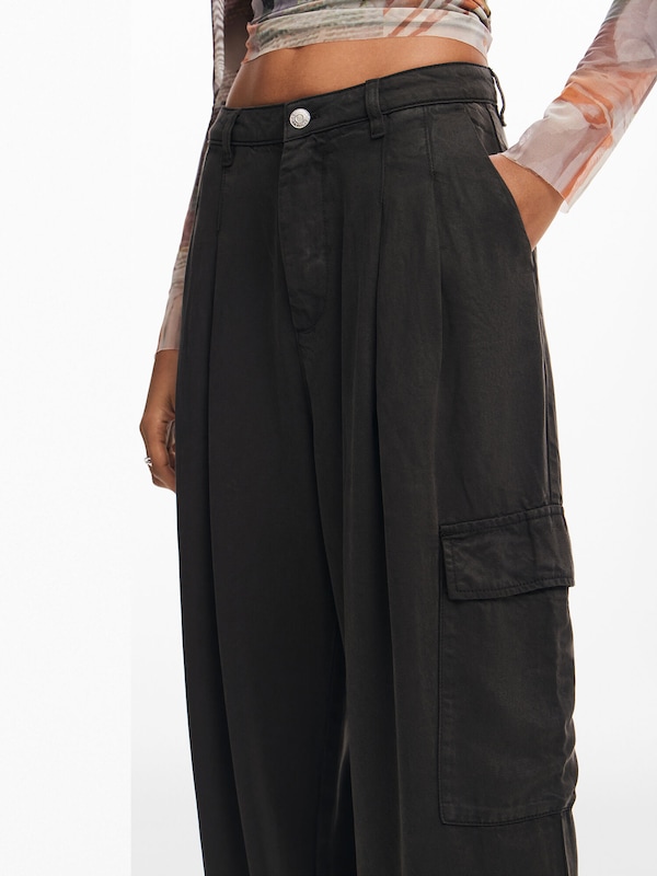 Desigual Wide Leg Pantaloni Cargo In Nero
