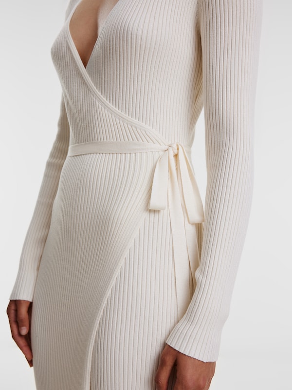 EDITED Abito In Maglia 'Mailien' In Beige Bianco