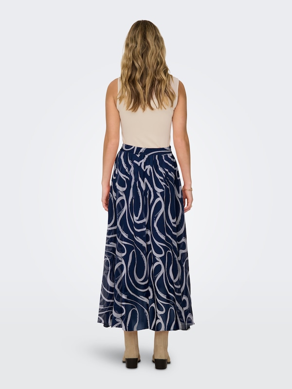 JDY Gonna 'JDYJENIFY' In Navy