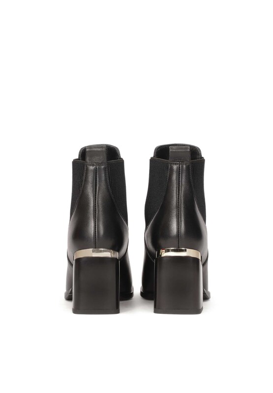 Kazar Ankle Boots In Nero