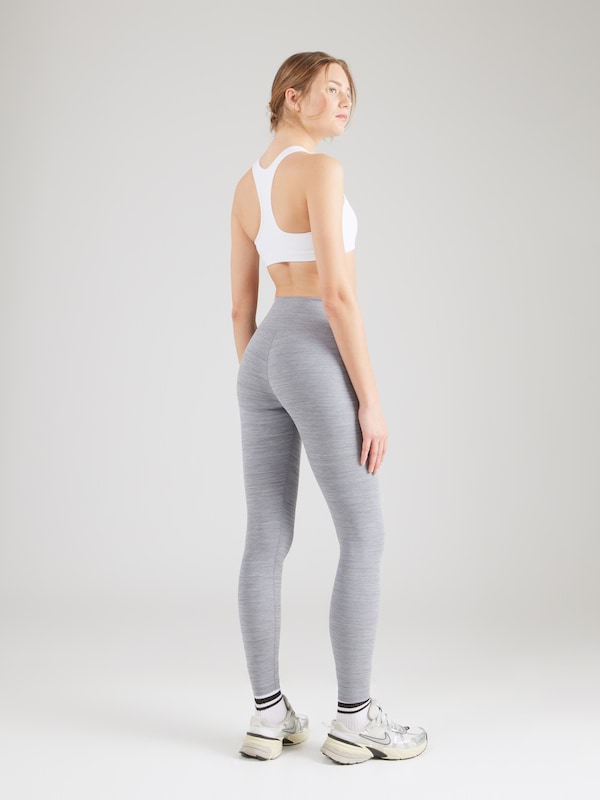 NIKE Skinny Pantaloni Sportivi 'ONE' In Grigio