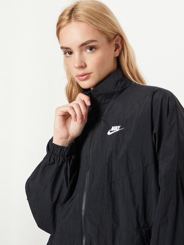 Nike Sportswear Giacca Di Mezza Stagione In Nero