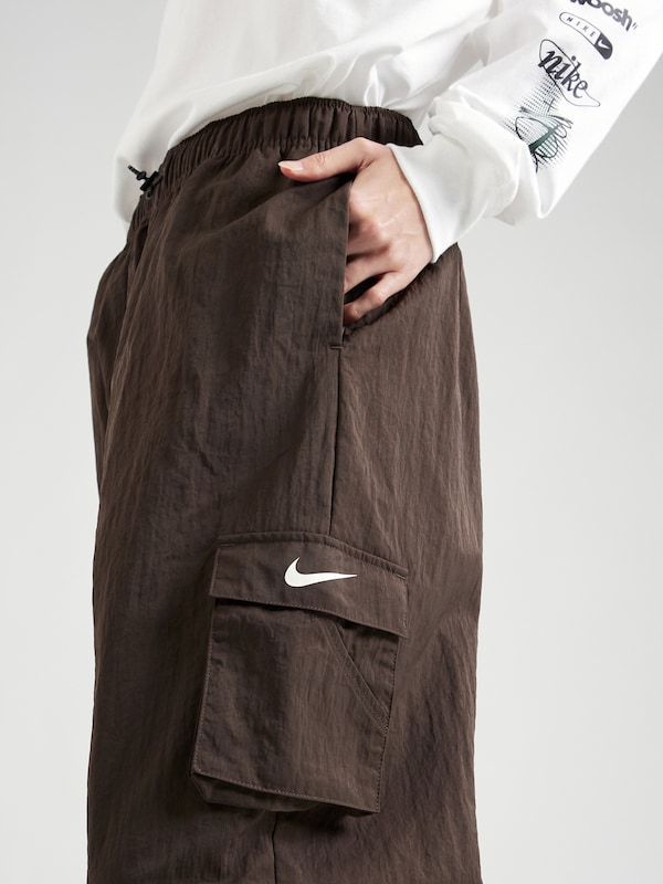 Nike Sportswear Loosefit Pantaloni Cargo In Cioccolato