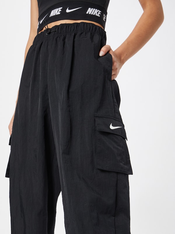 Nike Sportswear Loosefit Pantaloni Cargo In Nero