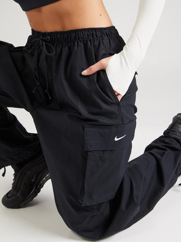 Nike Sportswear Loosefit Pantaloni Cargo In Nero