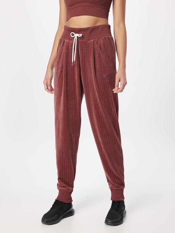 Nike Sportswear Tapered Pantaloni Con Pieghe In Ruggine