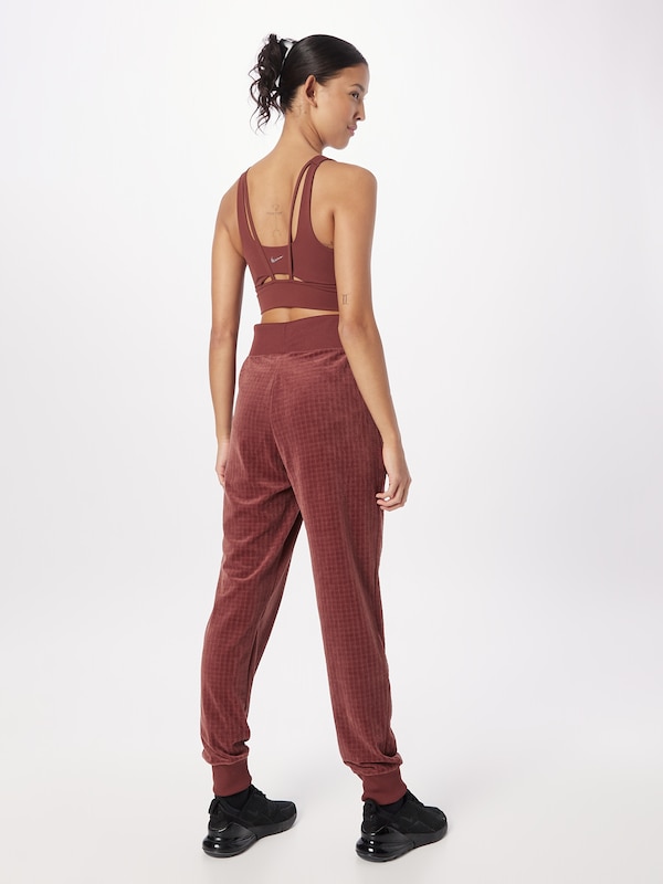 Nike Sportswear Tapered Pantaloni Con Pieghe In Ruggine