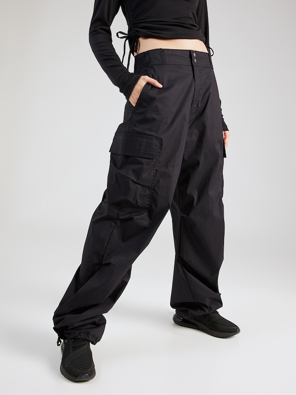 Nike Sportswear Wide Leg Pantaloni Cargo In Nero