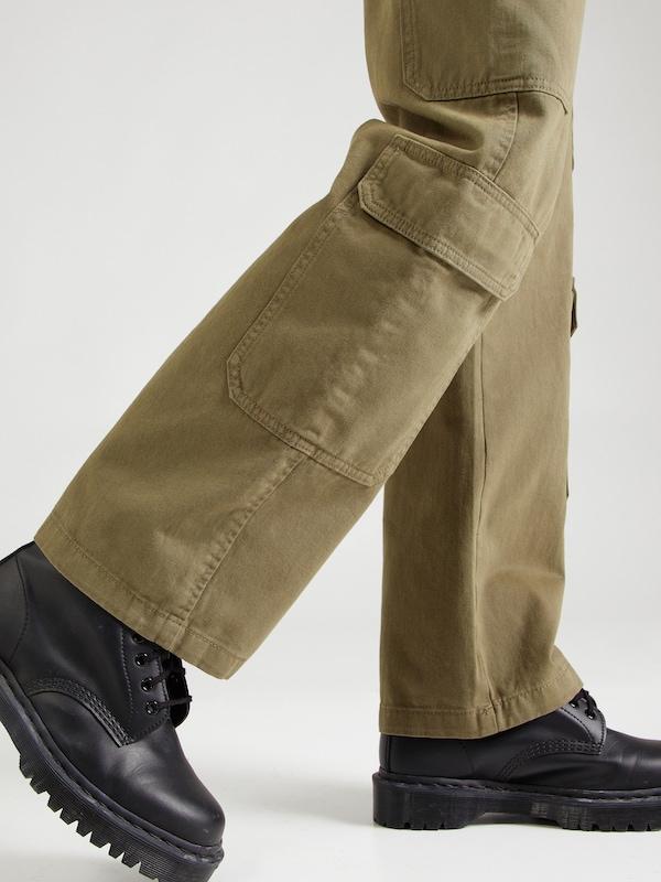 ONLY Regular Pantaloni Cargo 'MALFY' In Oliva