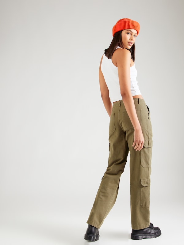 ONLY Regular Pantaloni Cargo 'MALFY' In Oliva