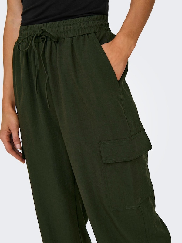 ONLY Tapered Pantaloni Cargo 'Katinka' In Verde Scuro